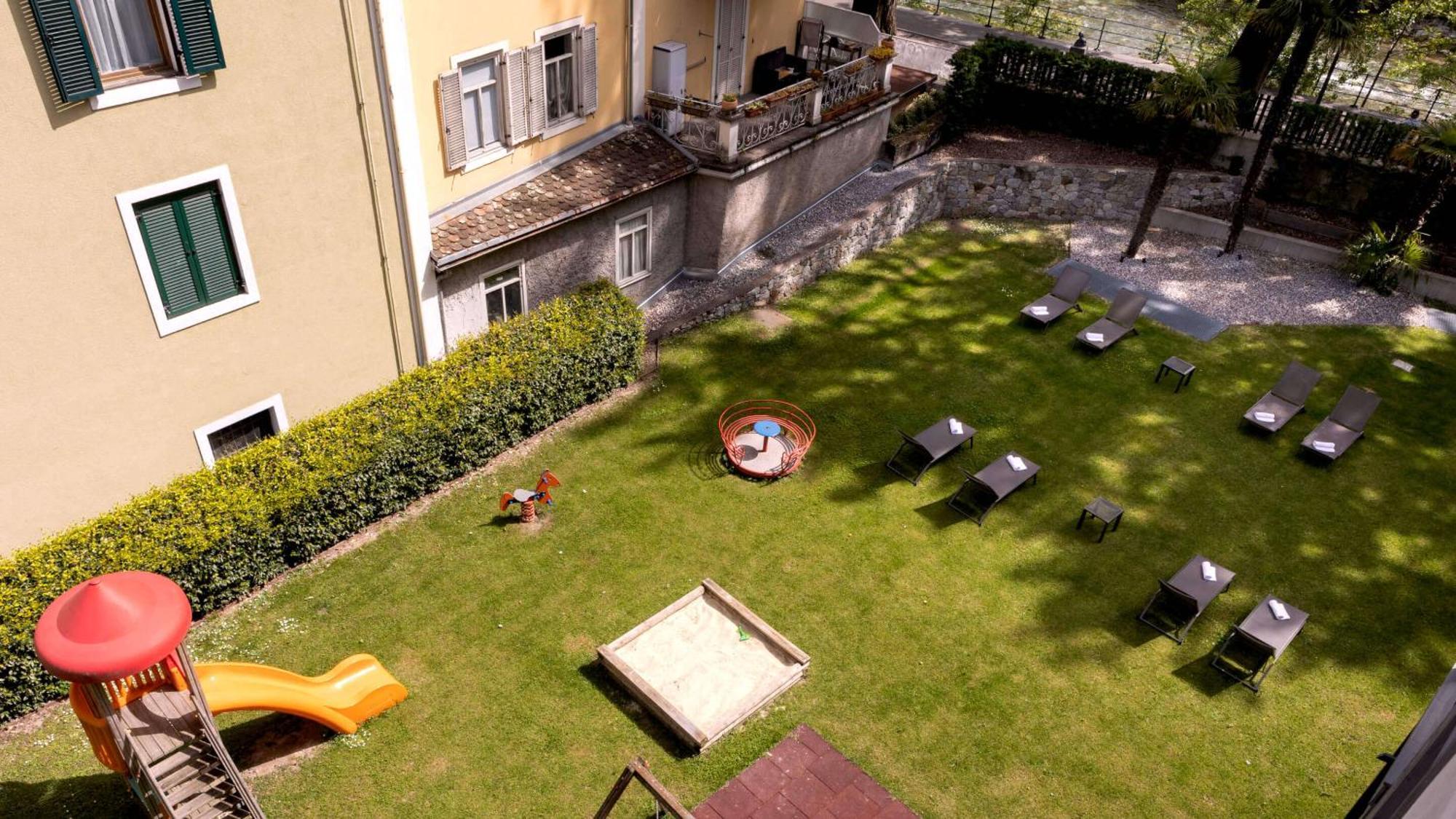 Flora & Merano